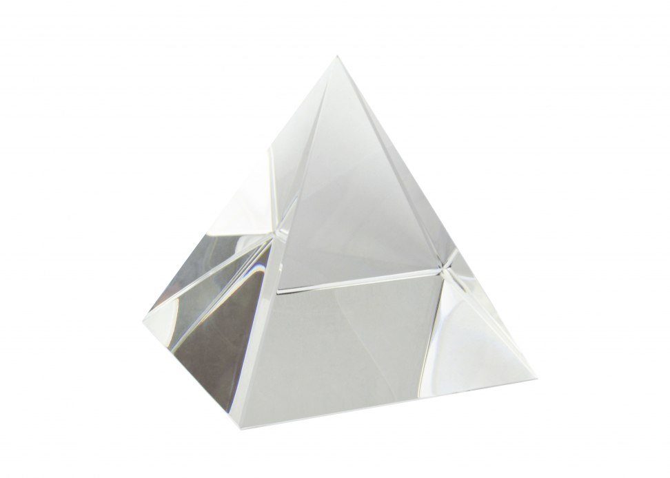 Pyramide cristal k9 70x70x70 mm